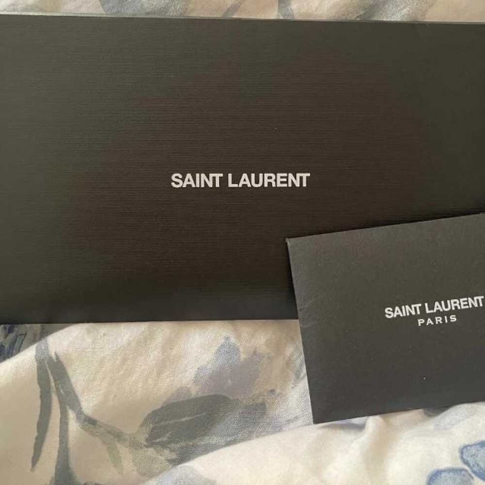 COPY - Yves Saint Laurent (YSL) Lou Lou large in black - Picture 6 of 7